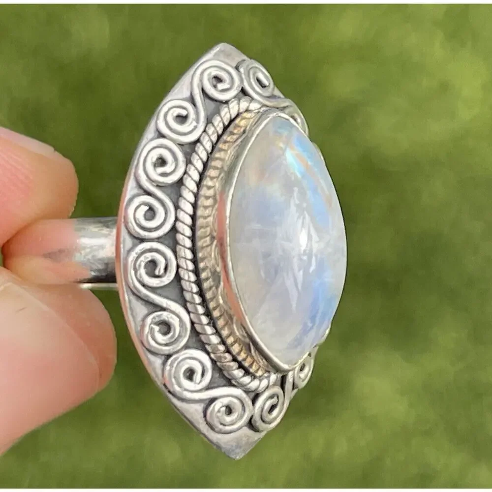 Vintage Sterling Silver Ring 925 Size 6.5 Moonstone Bali Style Ornate